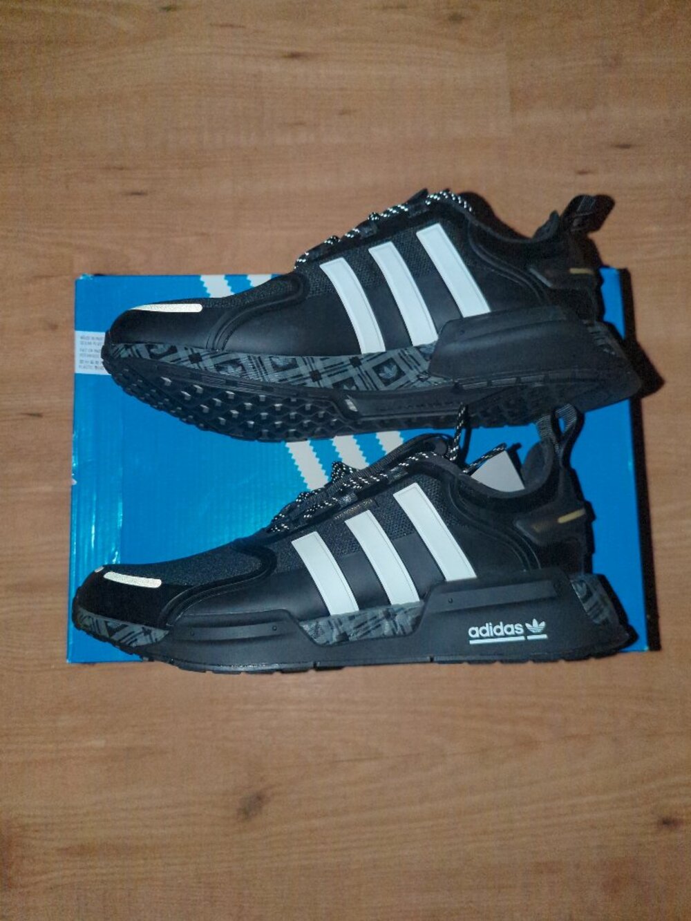 Adidas NMD_V3 ID6713 10 US